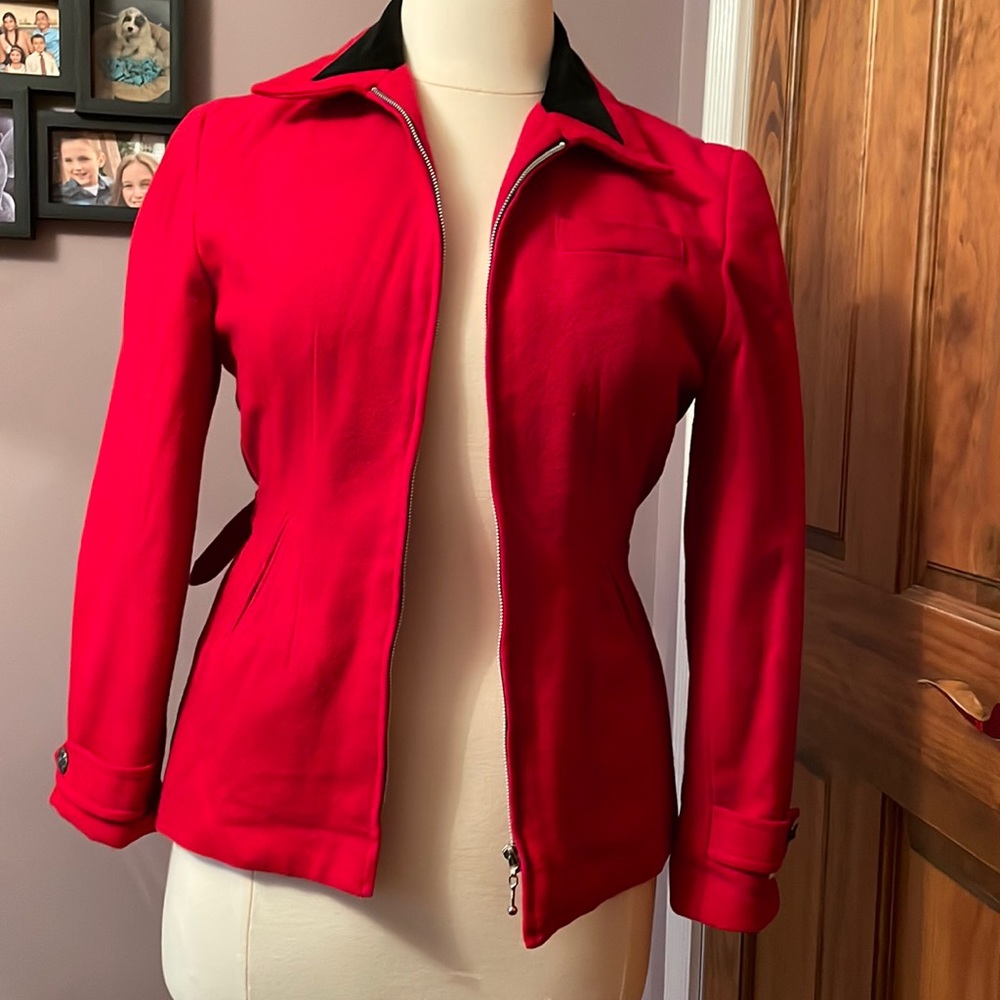 SALE! Vintage red 100% wool coat with zipper front